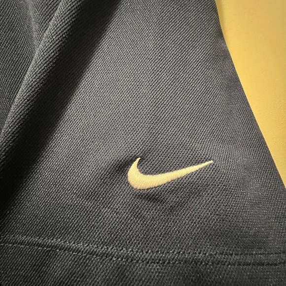 NIKE GOLF Men’s Dryfit Navy Golf Shirt Size XL - Picture 3 of 5